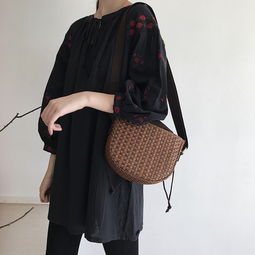 轉(zhuǎn)角1號精品女裝店 秋季新風(fēng)尚，韓版娃娃裙演繹溫柔浪漫