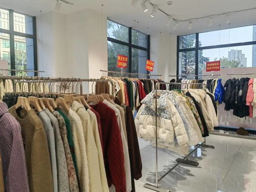 年末清倉(cāng)潮來襲，杭州服裝工廠真香嗎？艾森絲服飾背后的消費(fèi)陷阱