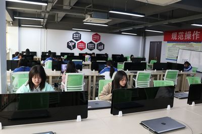 掌握未來 畢節(jié)文明網(wǎng)推動(dòng)計(jì)算機(jī)技術(shù)培訓(xùn)，助力數(shù)字化發(fā)展